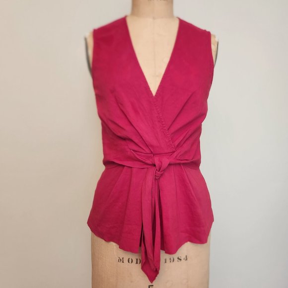 Linen Red Top - Picture 2 of 8